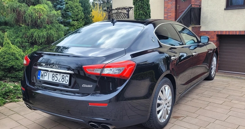 Maserati Ghibli cena 95000 przebieg: 130000, rok produkcji 2014 z Piaseczno małe 211